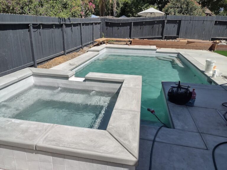 Geometric pool with geometric spa